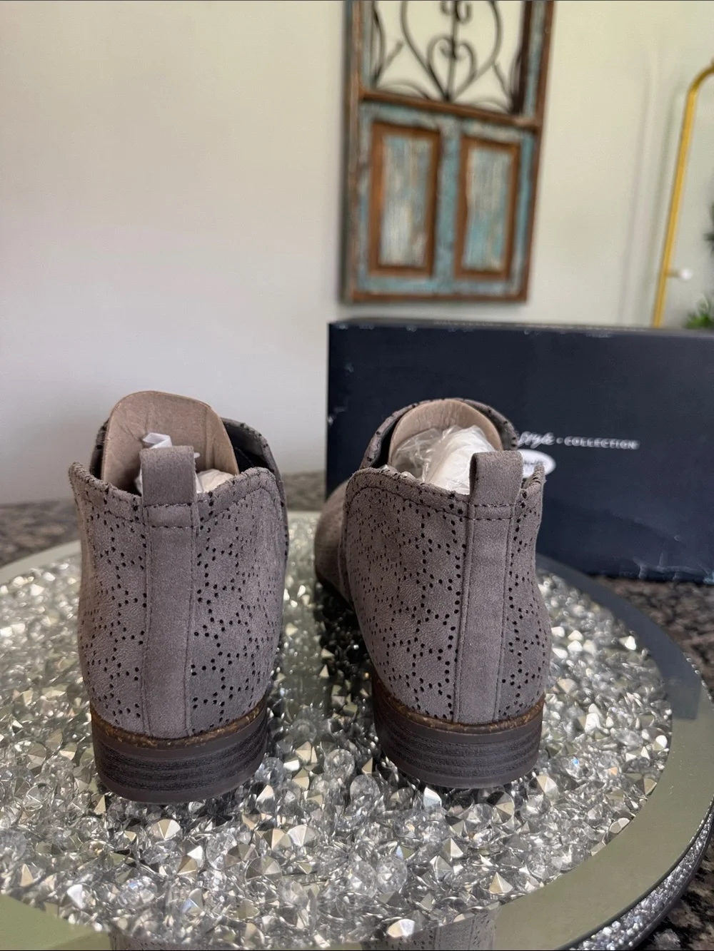 Dr. Scholl's Gray Perforated Slip-On Ankle Booties NWT 8.5W